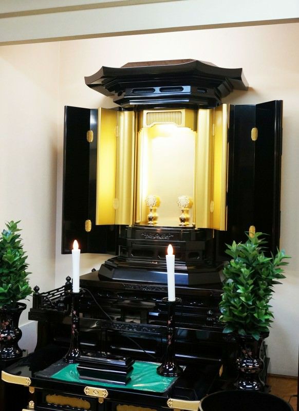 創価学会仏壇 中古 伝統厨子型仏壇経机付 old340｜仏壇革命・虚空厨子